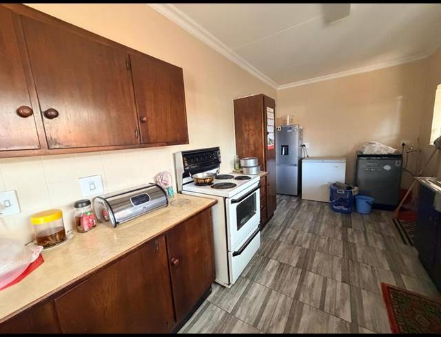 5 BEDROOM HOUSE FOR SALE IN ERASMIA